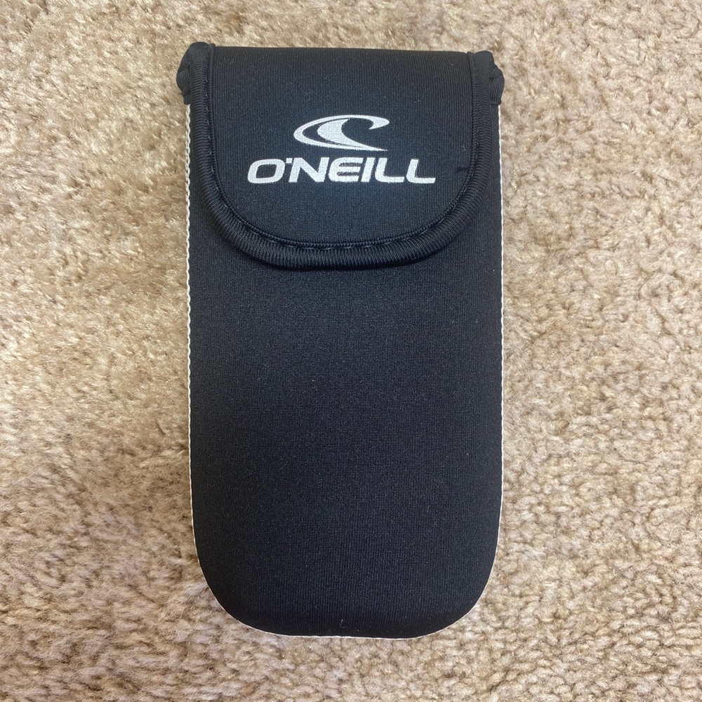 O’Neil sunglasses case